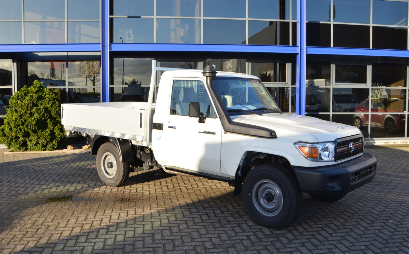 Toyota LandCruiser 79 Transmotors