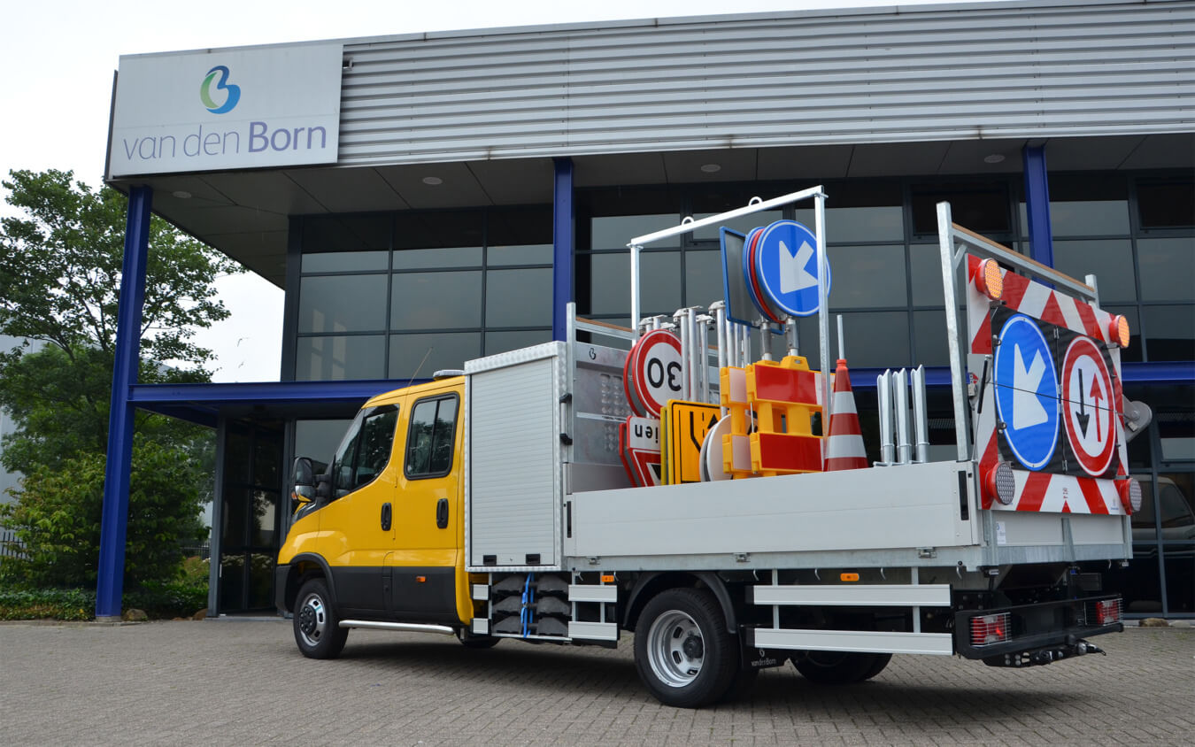 Open laadbak op Iveco Daily chassis cabine